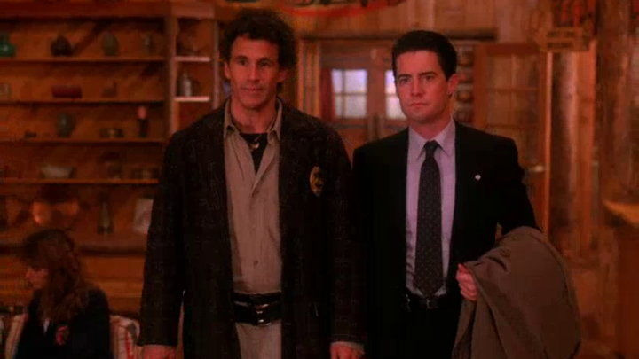 Twin Peaks — s02e08 — Drive with a Dead Girl