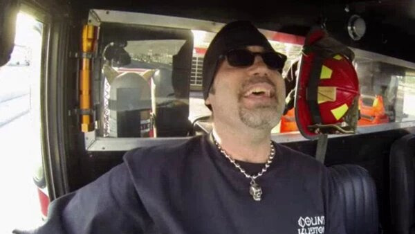 Counting Cars — s05e05 — Highways and Driveways