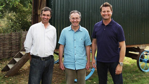 George Clarke's Amazing Spaces — s02e08 — George's Tree House and Garden Shed Pub