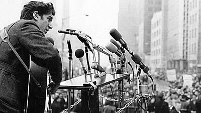 Американские мастера — s26e01 — Phil Ochs: There But for Fortune