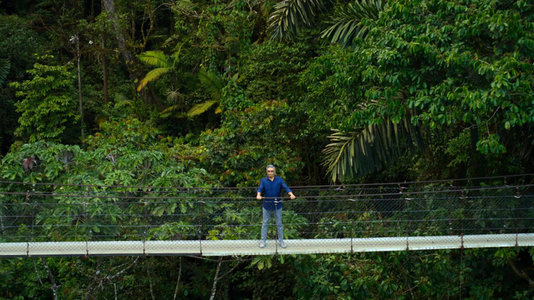 The Reluctant Traveler With Eugene Levy — s01e02 — Costa Rica