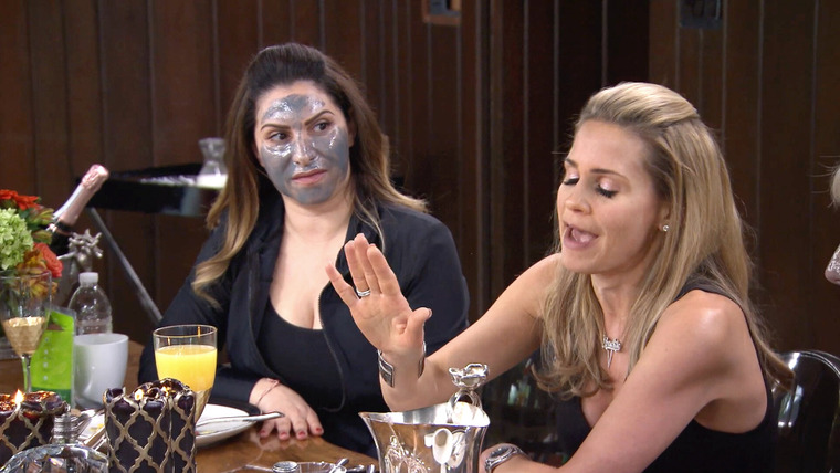 The Real Housewives of New Jersey — s09e07 — Brunch Gone Bad