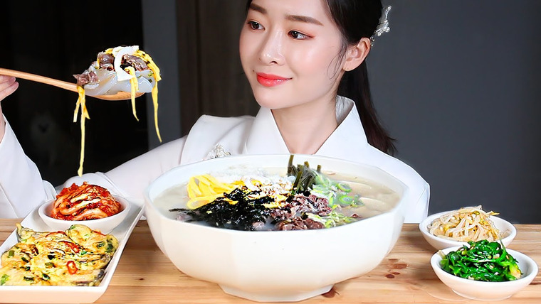 푸메 Fume — s02e01 — ASMR Рисовый суп Корейский блин Корейская традиционная еда MUKBANG EATING SHOW