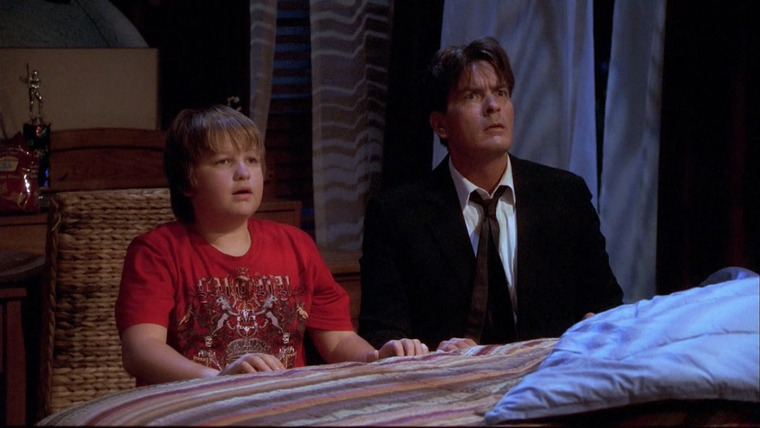 Two and a Half Men — s05e06 — Help Daddy Find His Toenail