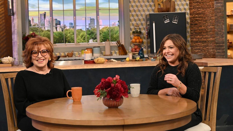 Rachael Ray — s14e50 — Joy Behar On Her Most Talked About 'View' Moments + Chef Geoffrey Zakarian's Thanksgiving Faves