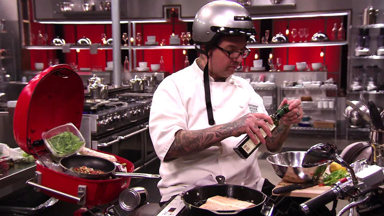 Беспощадная кухня — s04e11 — When In Rome, Cook on a Scooter