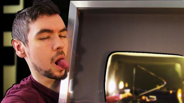 Jacksepticeye — s04e225 — THIS THING IS HEAVY! | 1 Million Subscriber Gold Play Button