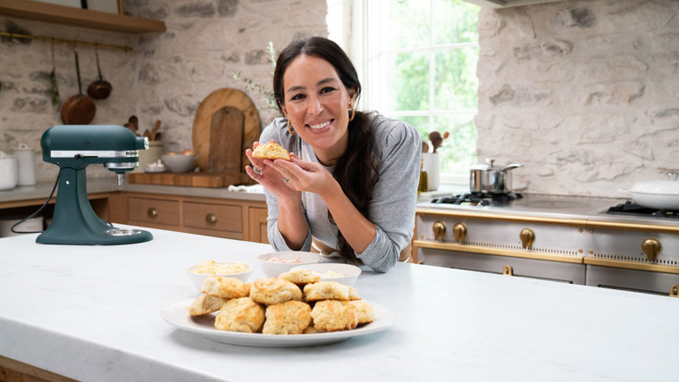 Magnolia Table with Joanna Gaines — s01e06 — Biscuits!