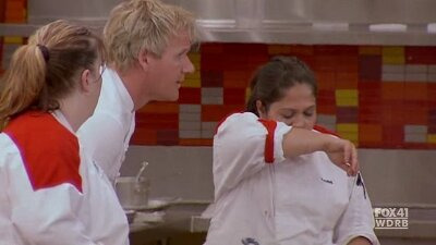 Hell's Kitchen — s09e07 — 11 Chefs Compete