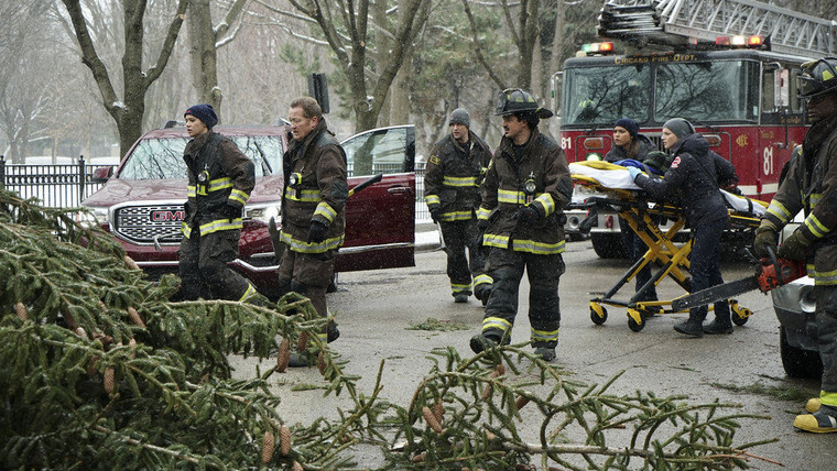 Chicago Fire — s06e22 — One for the Ages