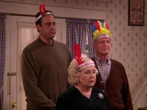 Все любят Рэймонда — s08e09 — The Bird