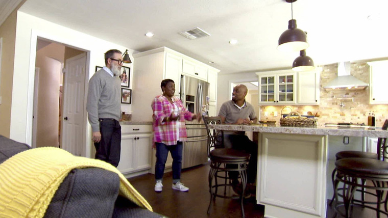 House Hunters Renovation — s2016e32 — Makeovers, Money and Music