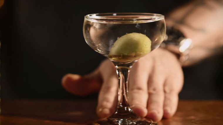 Behind the Bar — s01e05 — The Martini / Martinez