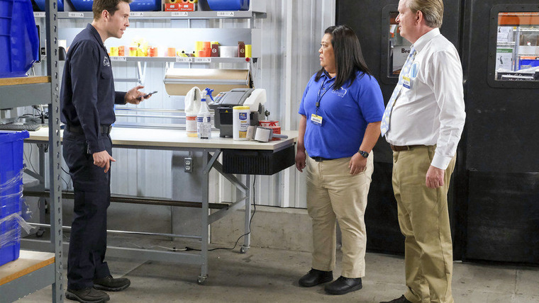 Superstore — s06e09 — Conspiracy