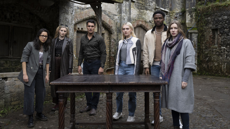 The Faceless Lady — s01e01 — The Bind