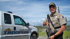 Полицейские на Аляске — s02e09 — Highway Hijinks