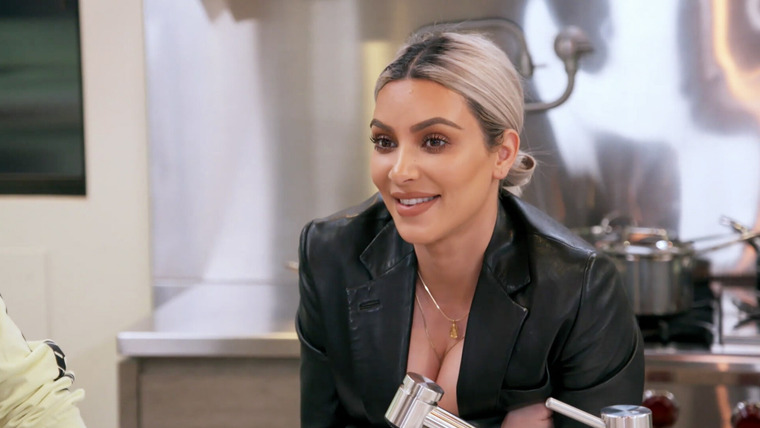 Keeping Up with the Kardashians — s15e08 — An American Model in Paris