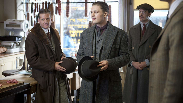 Boardwalk Empire — s02e04 — What Does the Bee Do?