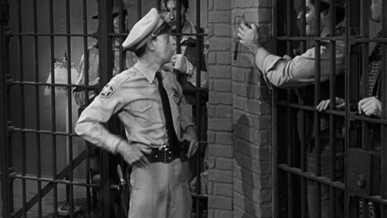 The Andy Griffith Show — s02e23 — Aunt Bee the Warden