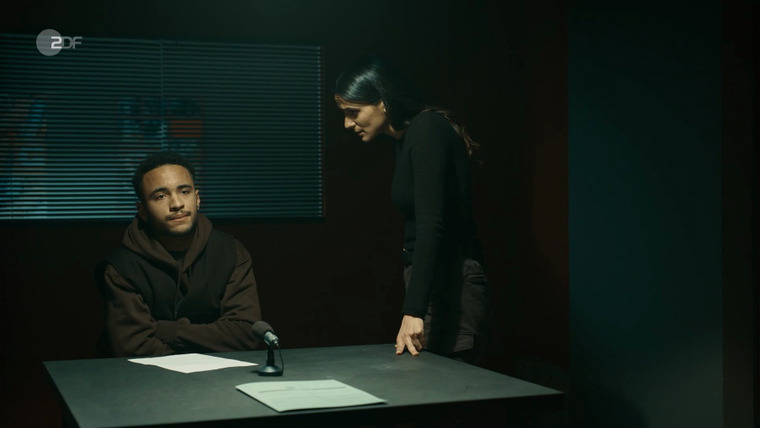 По ту сторону Шпреи — s03e06 — Adrenalin