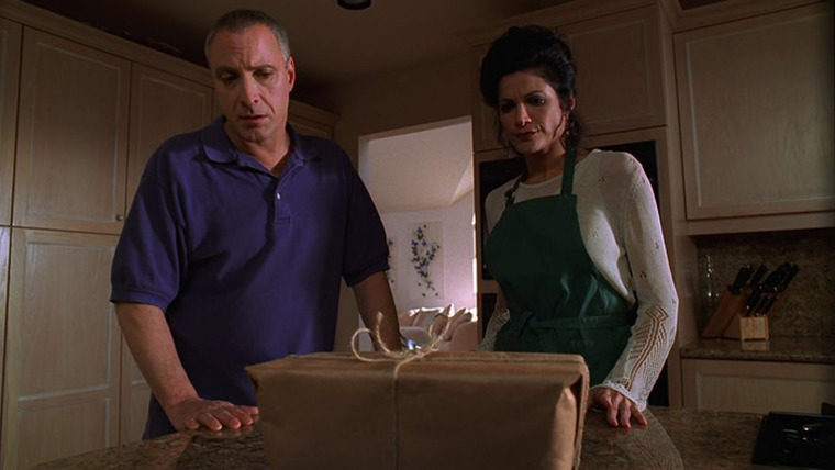 The Sopranos — s01e10 — A Hit is a Hit