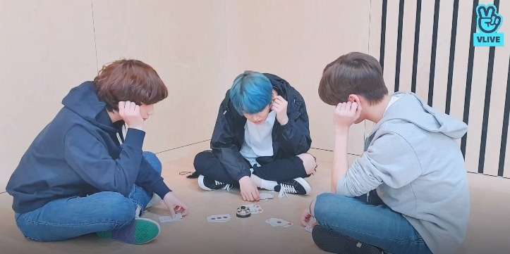 Tomorrow x Together on Live — s2019e119 — [Live] YeonKaiHyun: Essence of Game