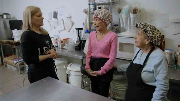 Wahlburgers — s09e05 — Reeling in the Big Fish