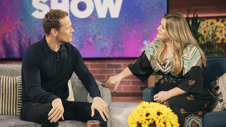 The Kelly Clarkson Show — s03e166 — Sam Heughan, Ms. Pat