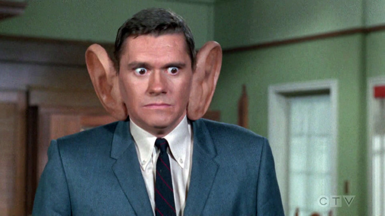 Моя жена меня приворожила — s04e14 — My, What Big Ears You Have