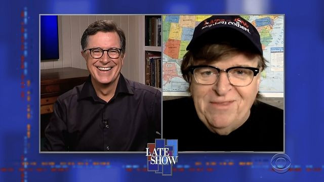 Вечернее шоу со Стивеном Колбером — s2020e54 — Stephen Colbert from home, with Michael Moore, Brett Eldredge