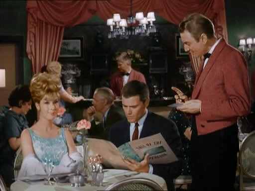 I Dream of Jeannie — s01e08 — The Americanization of Jeannie