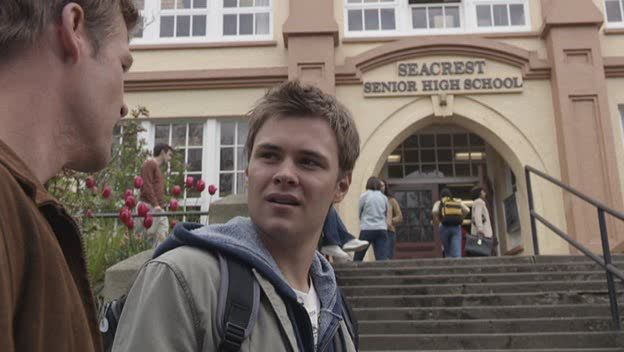 Четыре тысячи четыреста — s01e02 — The New & Improved Carl Morrissey