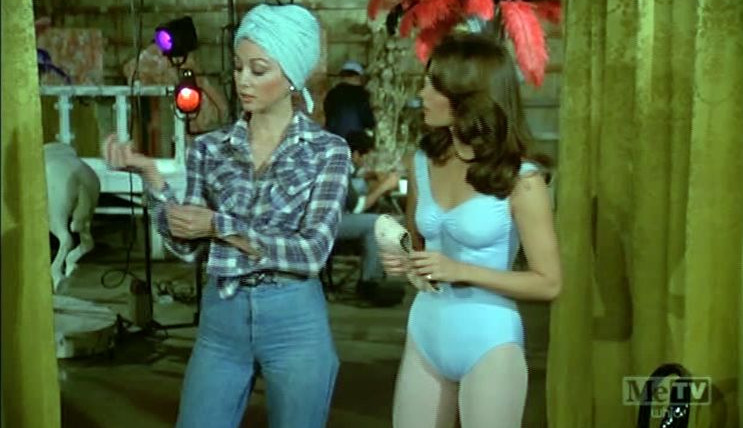 Charlie's Angels — s01e17 — The Vegas Connection