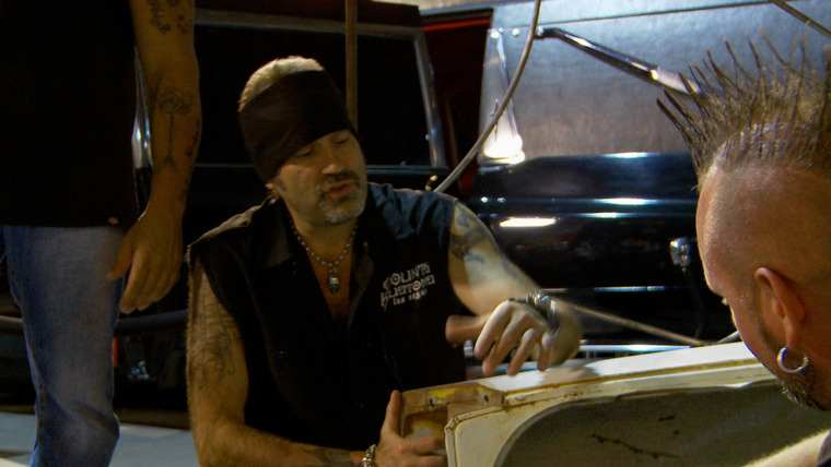 Counting Cars — s03e06 — Roadrunner Recon