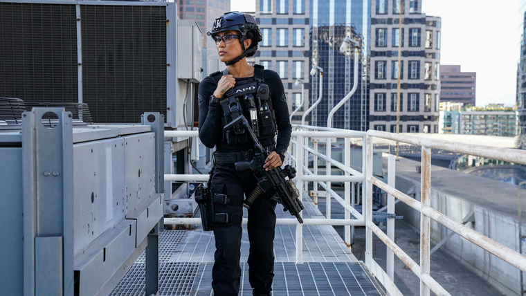 S. W. A. T.: Спецназ города ангелов — s08e08 — Left of Boom