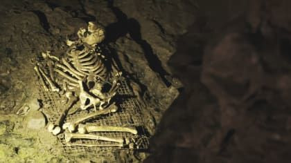 Secrets of the Lost — s04e03 — Skeleton of Cannibal Cave