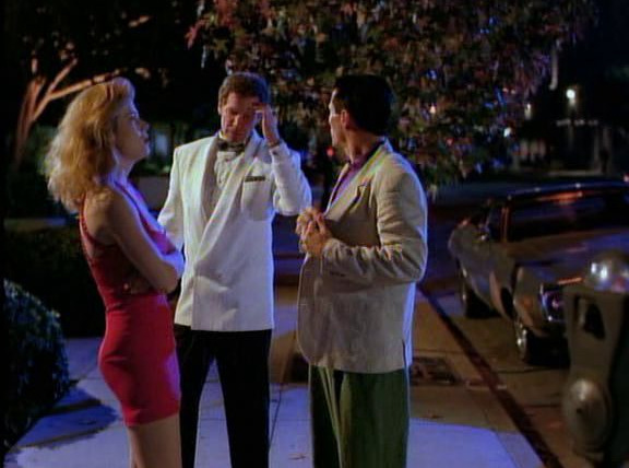 Silk Stalkings — s02e21 — Look the Other Way