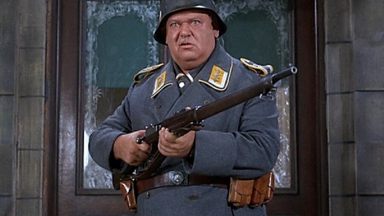 Hogan's Heroes — s04e08 — Color the Luftwaffe Red