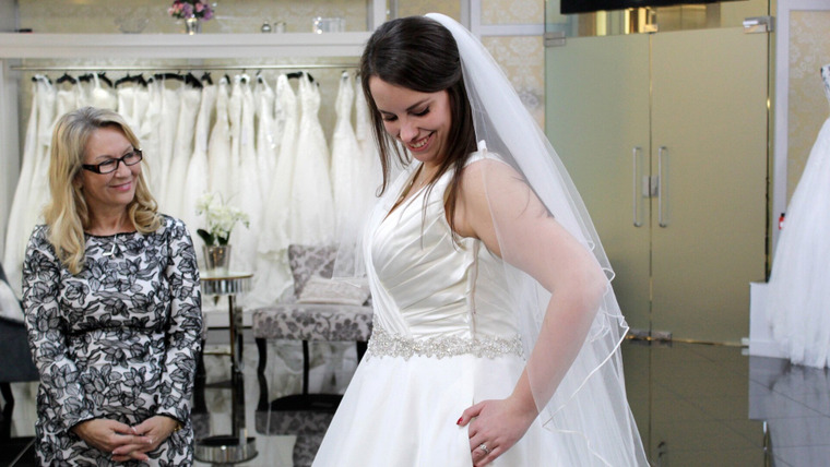 Say Yes to the Dress UK — s02e14 — The Bridal Besties Show