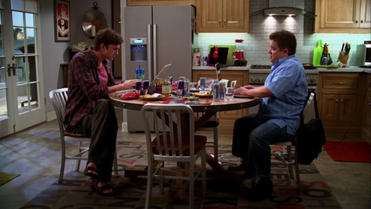 Two and a Half Men — s09e18 — The War Against Gingivitis
