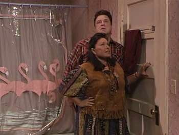 Roseanne — s06e04 — A Stash from the Past