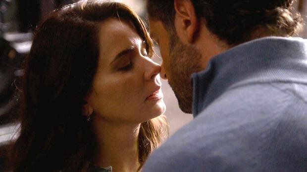 Поддаться искушению — s01e06 — Comienzan los problemas entre Santiago y Carolina