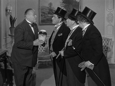 The Three Stooges — s19e01 — A Missed Fortune