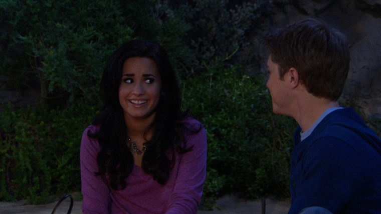 Sonny with a Chance — s02e21 — Sonny with a Kiss