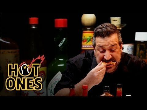 Горячие — s02e06 — Joey Fatone Talks *NSYNC, DJ Khaled, and Guy Fieri While Eating Spicy Wings