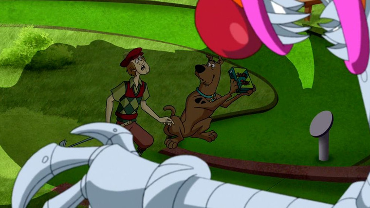 What's New Scooby-Doo? — s03e08 — A Terrifying Round with a Menacing Metallic Clown