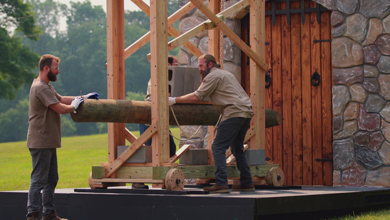 Между молотом и наковальней — s10e09 — Instruments of Death: Masters of the Siege
