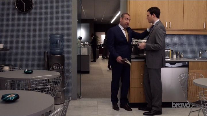 Suits — s07e06 — Home to Roost