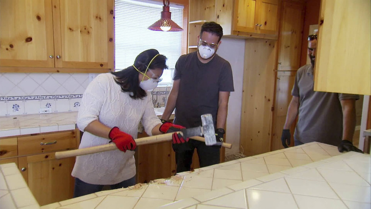 House Hunters Renovation — s2015e30 — A Young Family Searches for a Home They Can Share with the Grandparents