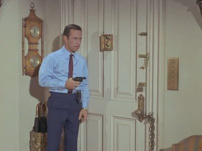Get Smart — s02e17 — Someone Down Here Hates Me